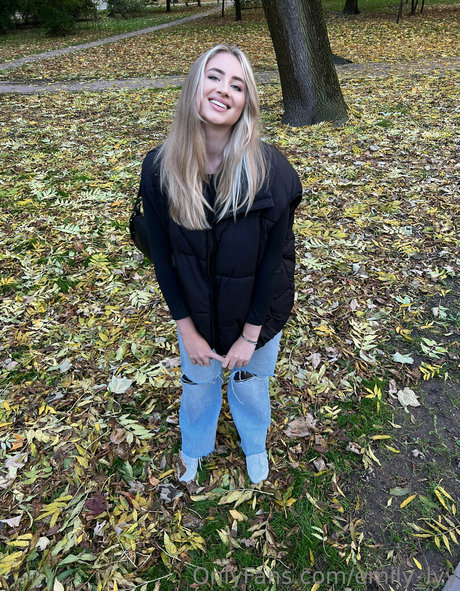 emily lyy erwachsene sexy galerie