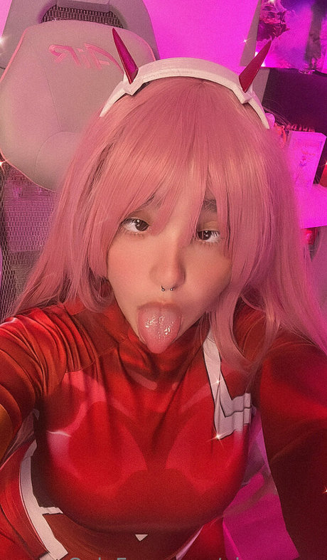 ninnauwu hübsche akt foto