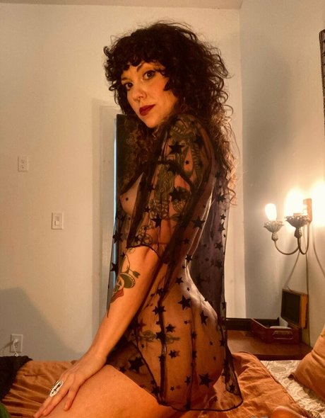 forwardfarewell model perfekte foto