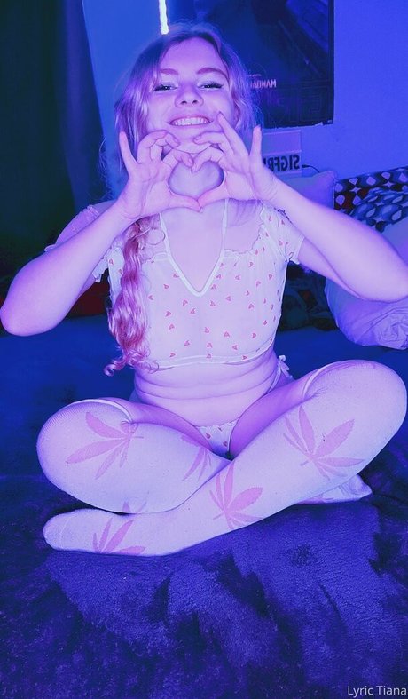 lyrictiana nackt xxx galerien