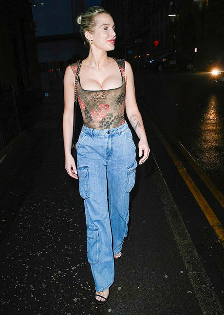 Helen Flanagan kostenlose schöne archiv