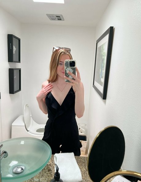 taratumbles erwachsene nacktheit bild