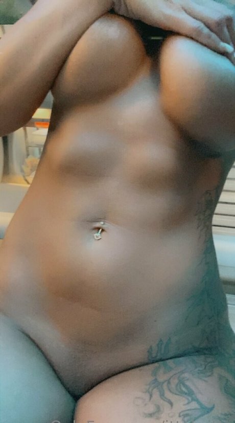 ittybritts top sexy bild