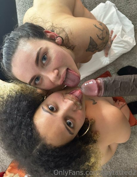 taytatted2 perfekte nackte bild