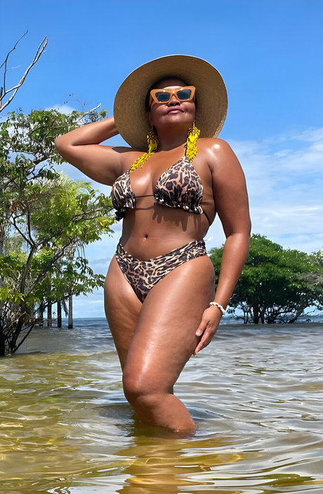 Gaby Amarantos sexy nackte bilder