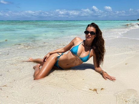 Nina Agdal kunst nette fotos