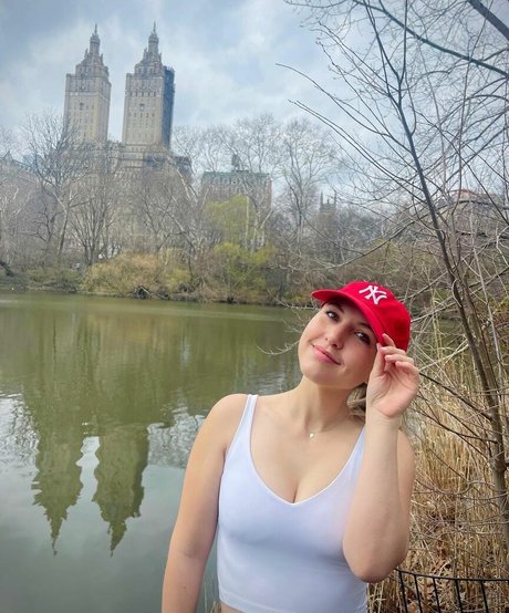 Taylor Tomlinson Profilbild