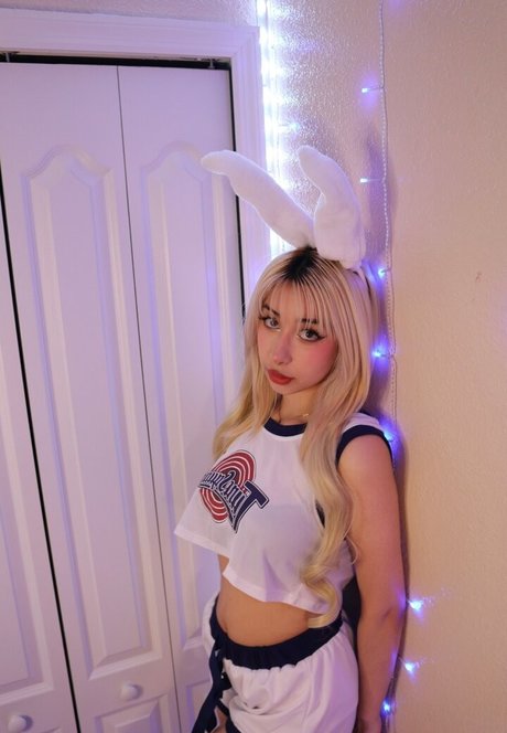 Rina Magi porno schöne foto