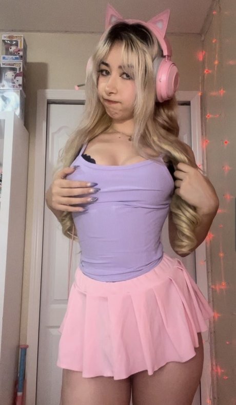 Rina Magi erwachsene nackten bilder