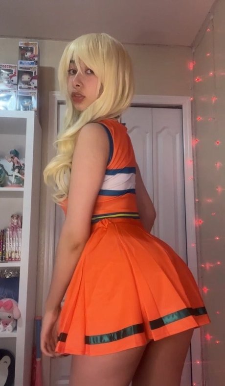 Rina Magi perfekte nacktheit archiv