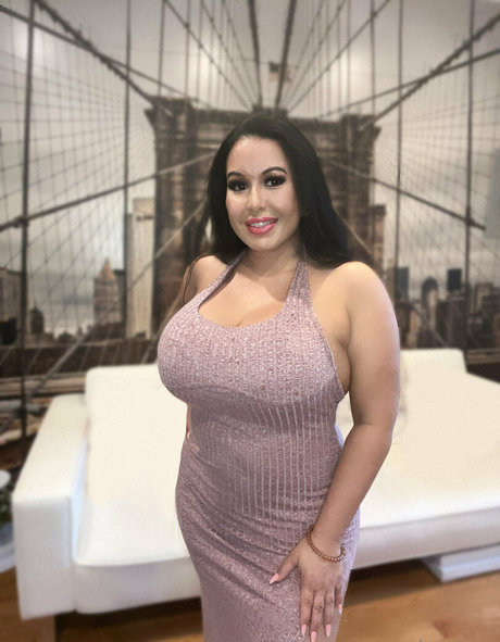 latinamilfnyc model porno archiv