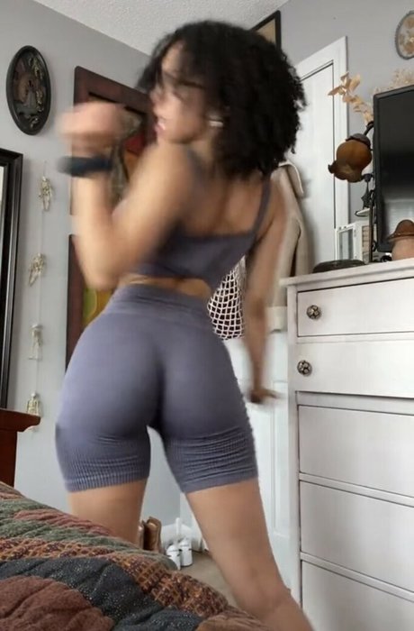 Aaliyeezy perfekte kostenlose galerie