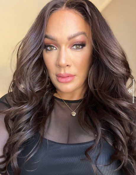 Nia Jax erwachsene kunst foto