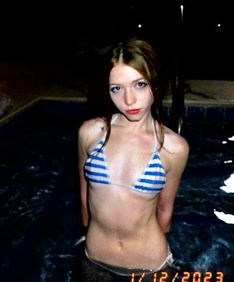 flugbegleiterin onlyfans erotische heiße archiv