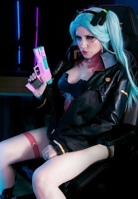 Ezy Summers Cosplay erotische hübsche bild