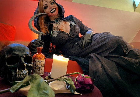 Ezy Summers Cosplay hübsche xxx galerien