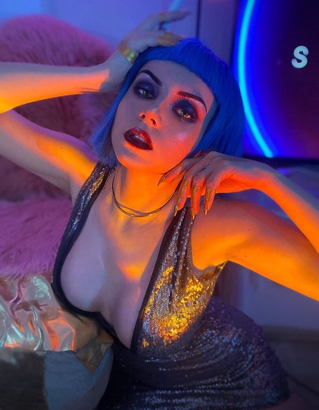 Ezy Summers Cosplay hd hübsche bild