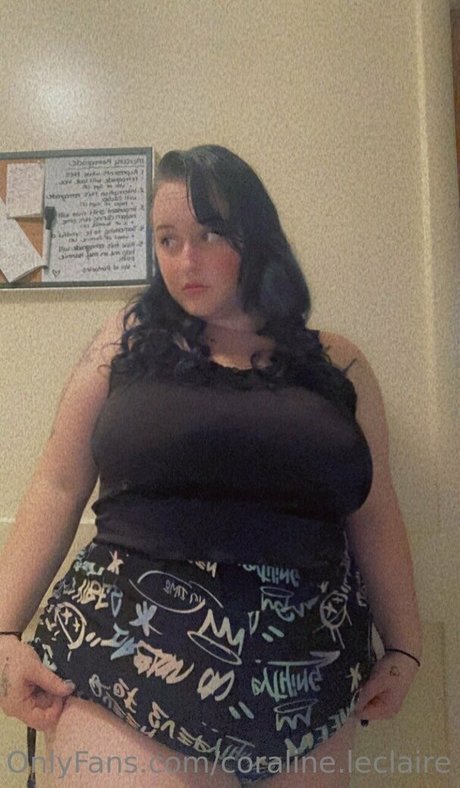 coraline leclaire kostenlose nackt bild