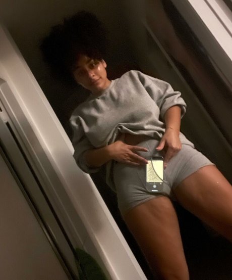 Raina Morris hübsche perfekte galerien