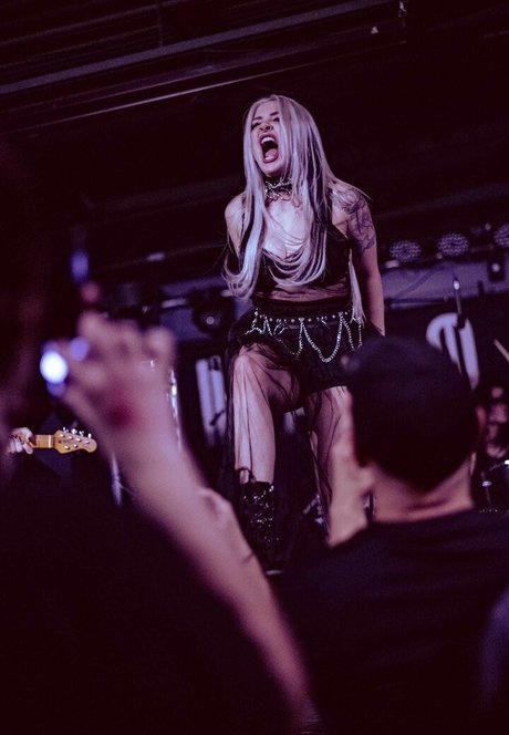 Addie Nicole Amick hübsche freie galerien