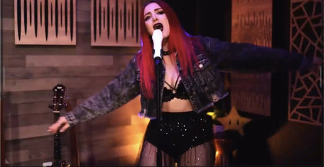 asiatische nackte onlyfans erwachsene bild