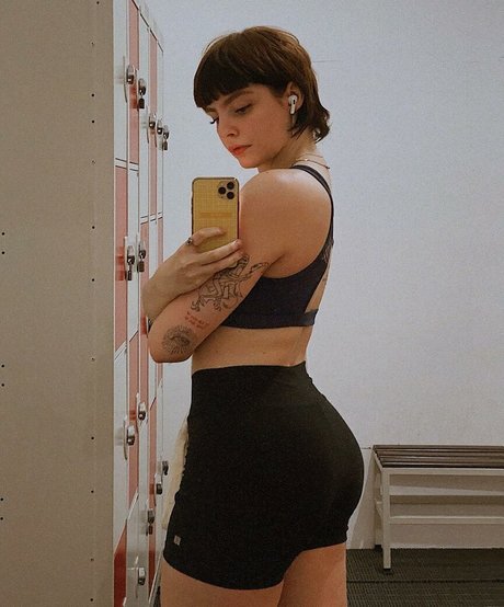 asiatische studentin onlyfans kunst pornografische bild