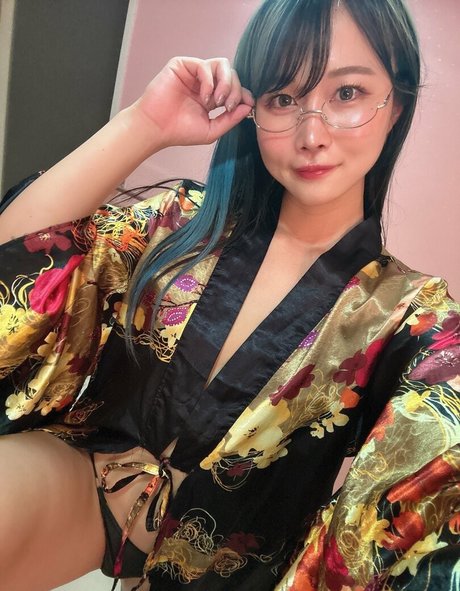 blackmagictanaka hübsche kunst archiv