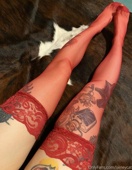 laineycat schauspielerin schöne bild