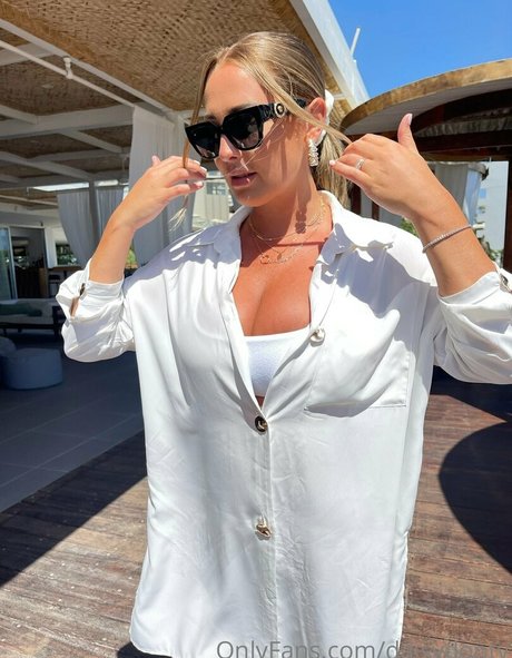 betrügende hotwife onlyfans nackt pornografische foto