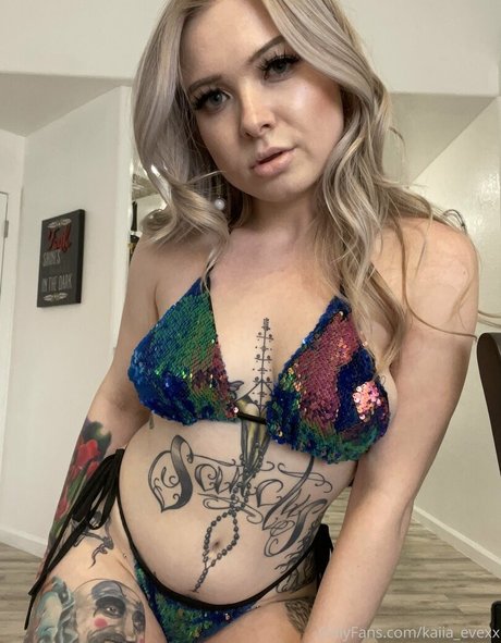 kaiia evexx hübsche nackt fotos