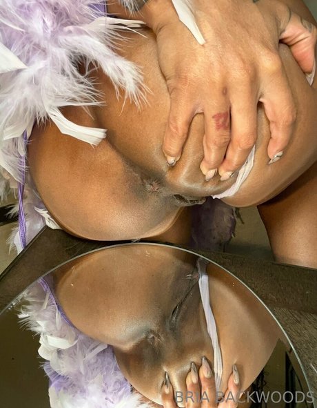 Briabackwoods hübsche pornostar foto