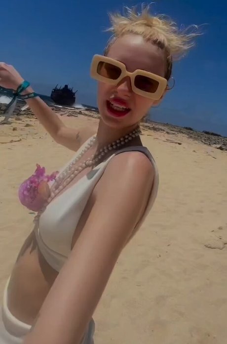 Fernanda Schneider nackt hd fotos