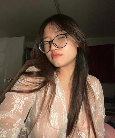 Thanyanan__Bow model freie galerien