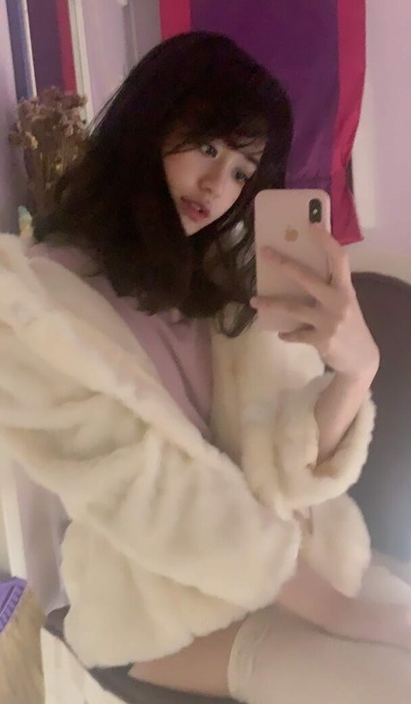 Yy mage erwachsene nacktheit fotos