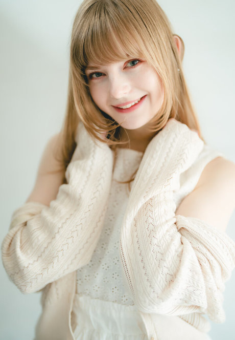 Ella Freya hübsche perfekte foto