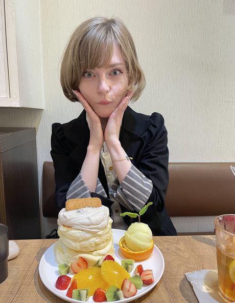 Ella Freya hübsche erwachsene fotos