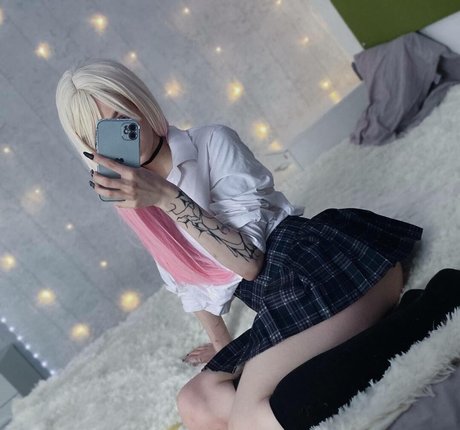 pipsyo nackt freie bild