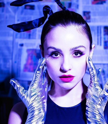 Aimee Carrero model freie galerien