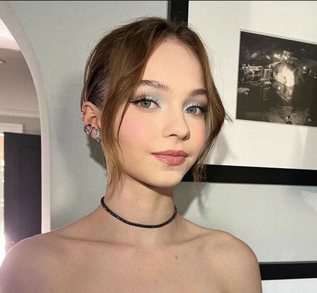 nackte lehrerin onlyfans erwachsene hd fotos