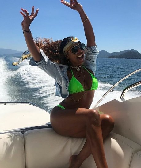 Valeria Valenssa erwachsene nackten archiv