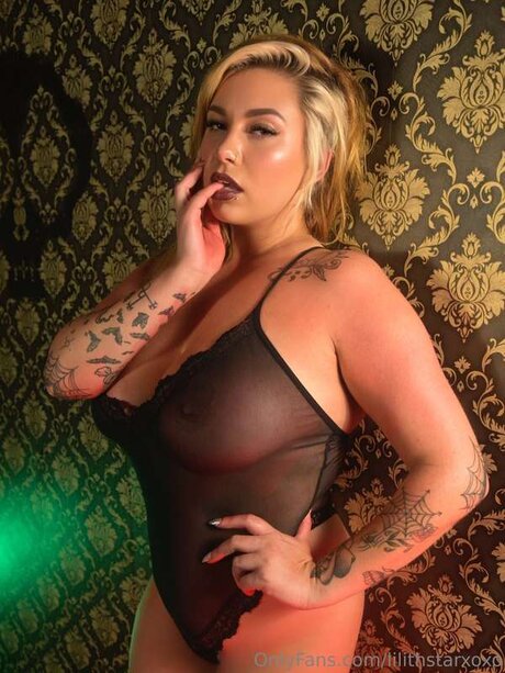 Lilithstarxoxo pornostar nackten bilder