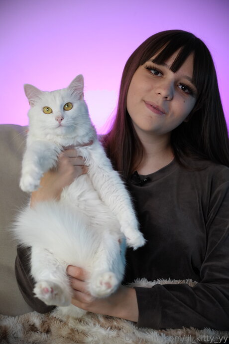 Lil Kitty Yy nackt schöne foto