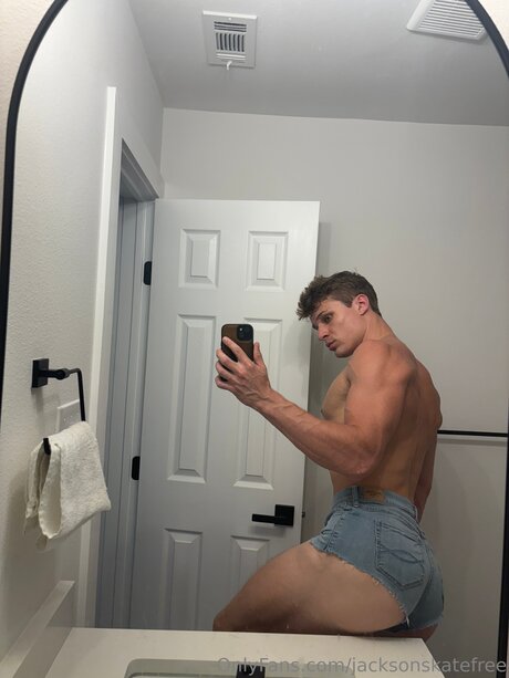 Jacksonskatefree nackt schöne fotos