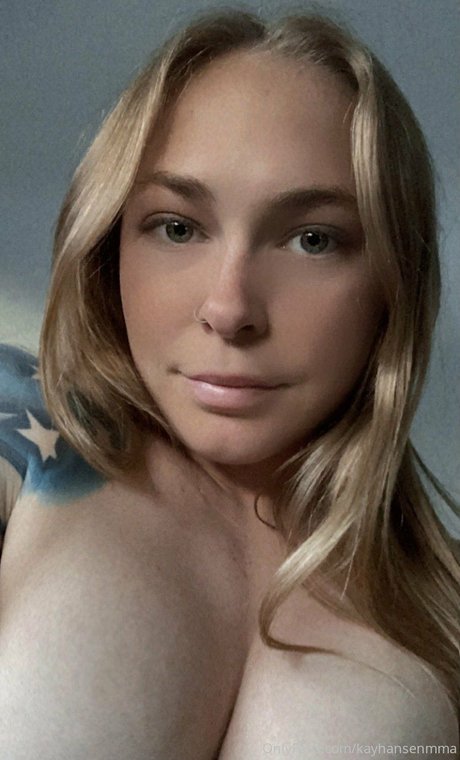 titten-selfie onlyfans nackt nette fotos