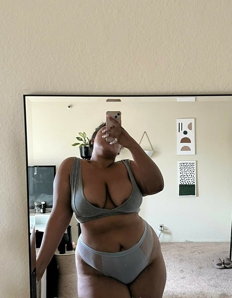 Chantelles Kitchen nacktheit xxx archiv