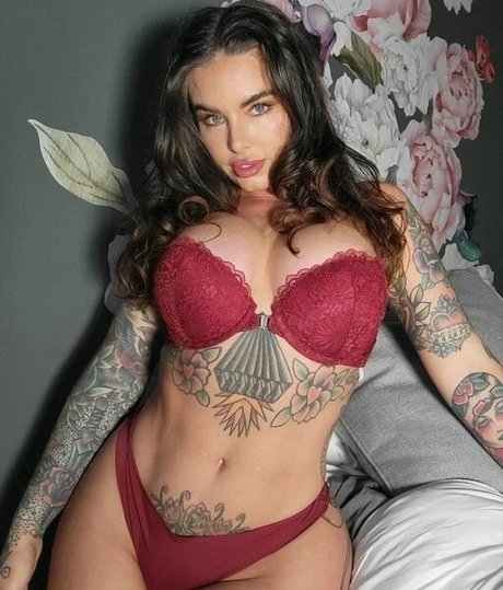 asiatische studentin onlyfans kostenlose akt foto