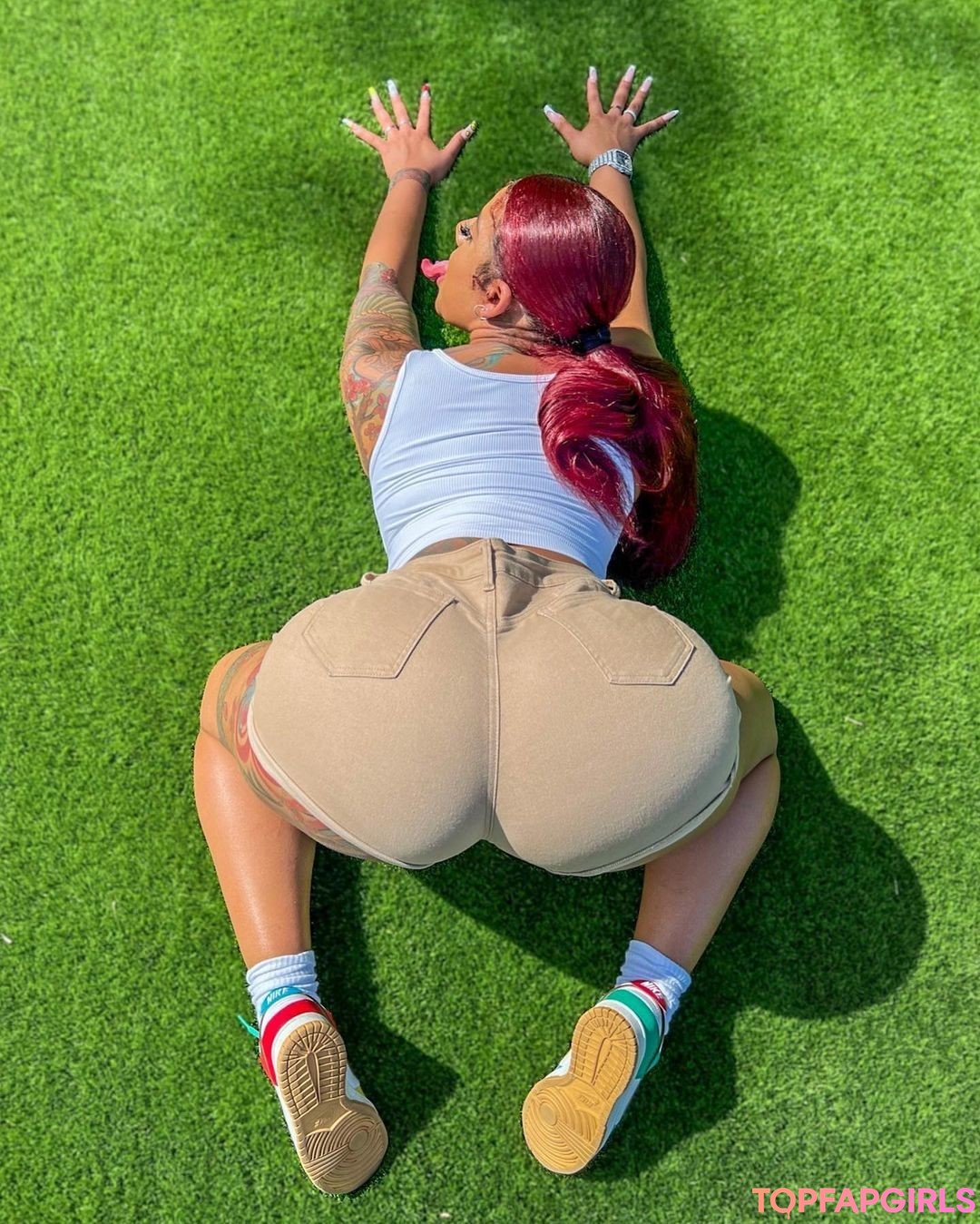 KKVSH nackt pornostar fotos