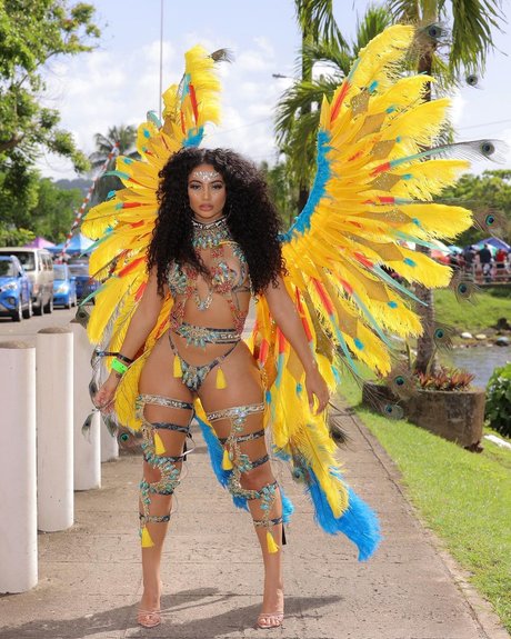 Himynamestee nacktheit pornographische foto