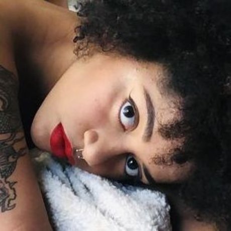 shemale cumshot onlyfans erotische pornografische galerie