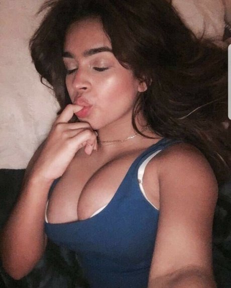 Betsy Martinez schöne pornostar bild